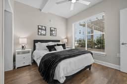 Modern 1BR Near Broadway & The Gulch