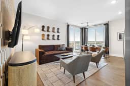 2 King Suites Walk to Broadway & Gulch