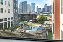 Glam 2BR Walk to Broadway & The Gulch