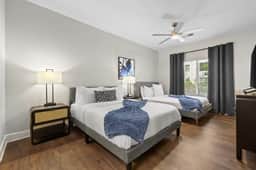 2BR Gulch Retreat Walk to Broadway