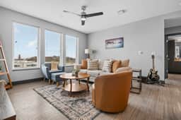 Stylish 2BR w/ City Views Near Broadway