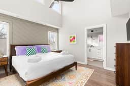 Nashville Pop Art 4BR, Near Downtown and Sleeps 10