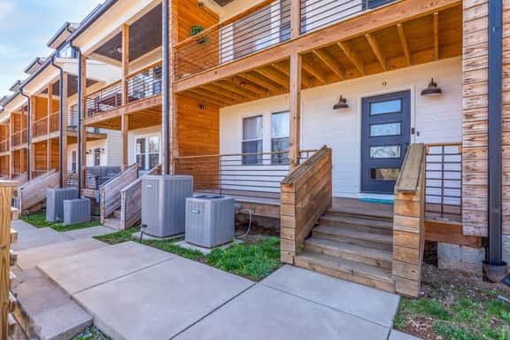 Modern East Nashville | Sleeps 10 | Downtown