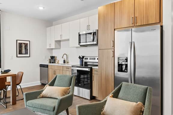 2 King Suites Walk to Broadway & Gulch