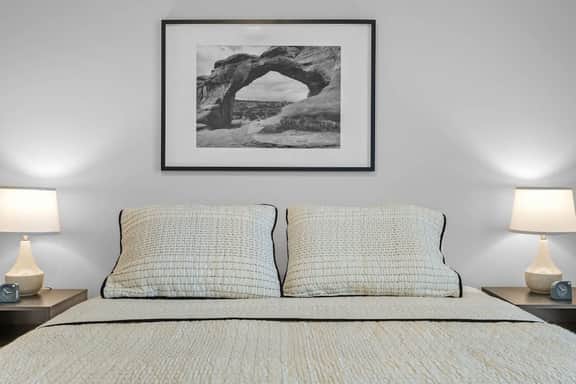 Walk to Gulch & Broadway 2BR Retreat