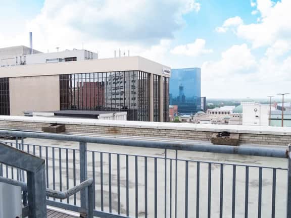Penthouse 2BR Downtown Indy w/ Private Patio