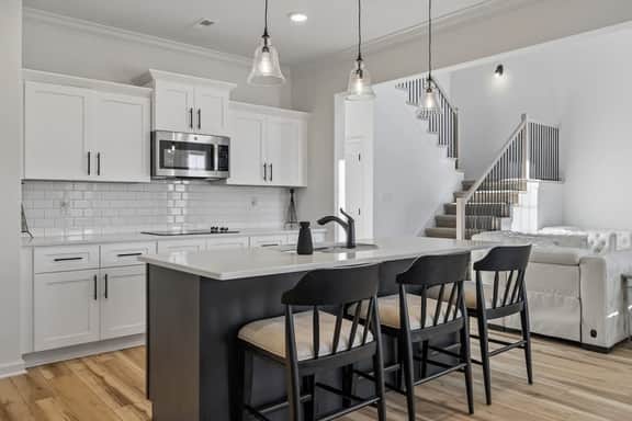 Fort Haven Near Fort Campbell, Spacious 4BR Retreat