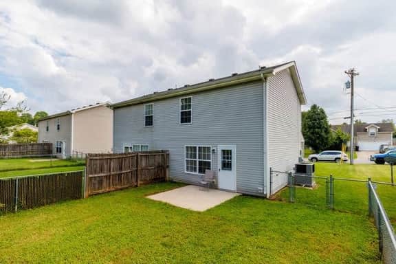 Modern 2BR Clarksville Stay Near Fort Campbell