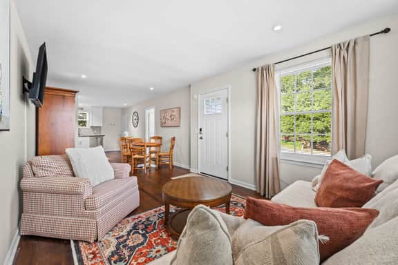 Beautiful 3BR Home | Workspace & Spacious Yard