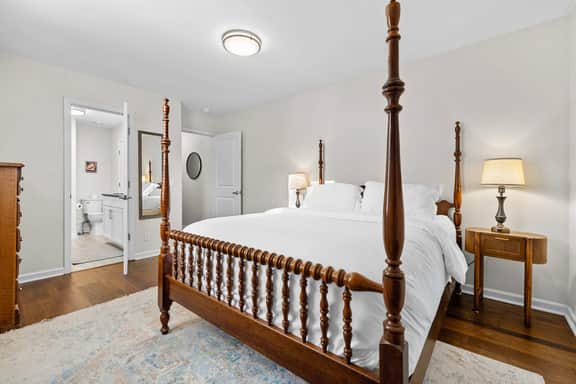 Beautiful 3BR Home | Workspace & Spacious Yard