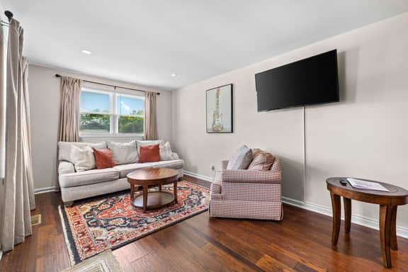 Beautiful 3BR Home | Workspace & Spacious Yard