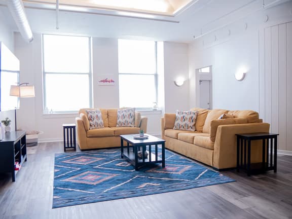 Historic 2BR Suite in Downtown Indianapolis