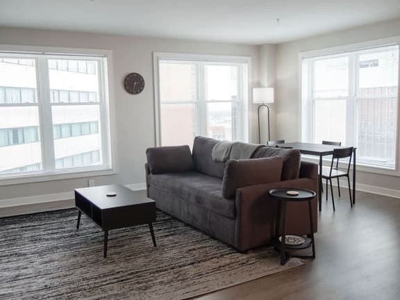 Penthouse 2BR Downtown Indy w/ Private Patio