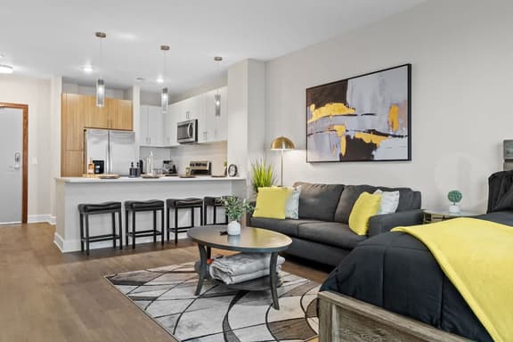 Stylish 1BR Near Broadway & The Gulch