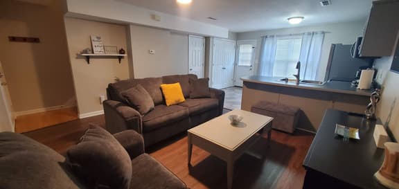 Modern 2BR Clarksville Stay Near Fort Campbell